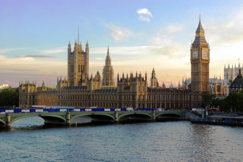 1200px-Parliament at Sunset