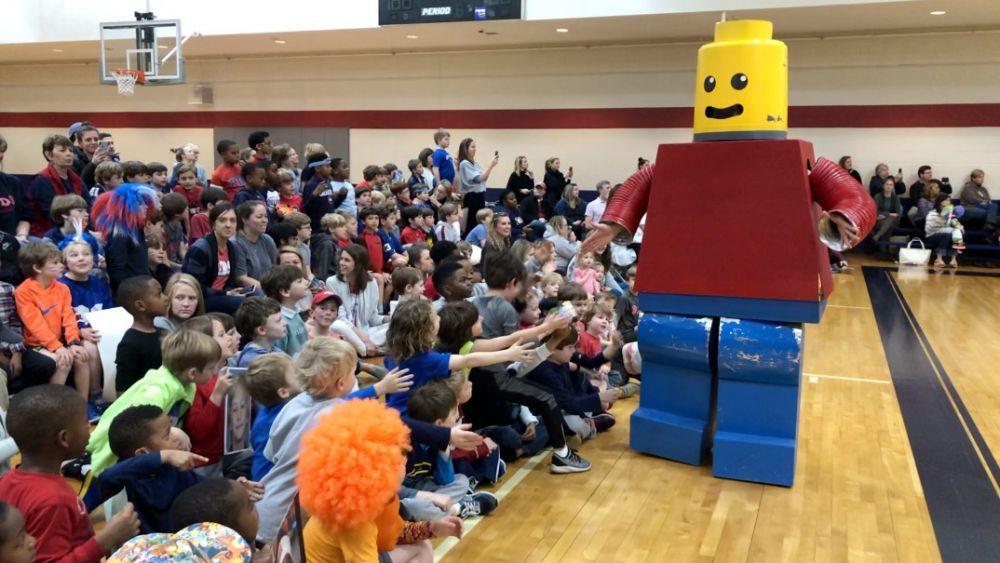 Students Win! 2019 Student/Faculty Basketball Game Video